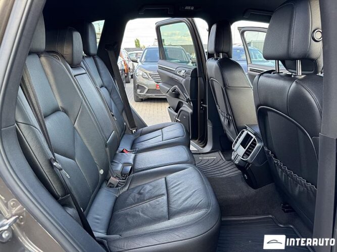 porsche Cayenne 2012