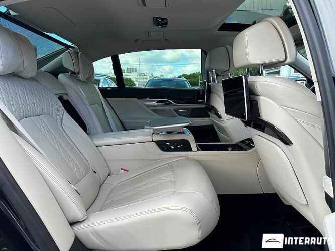 BMW 730 68 bmw 730 2020