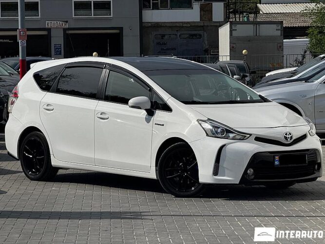 toyota Prius Plus / V 2015