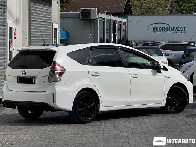 toyota Prius Plus / V 2015