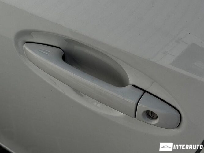 toyota Prius Plus / V 2015