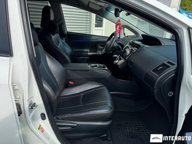 toyota Prius Plus / V 2015