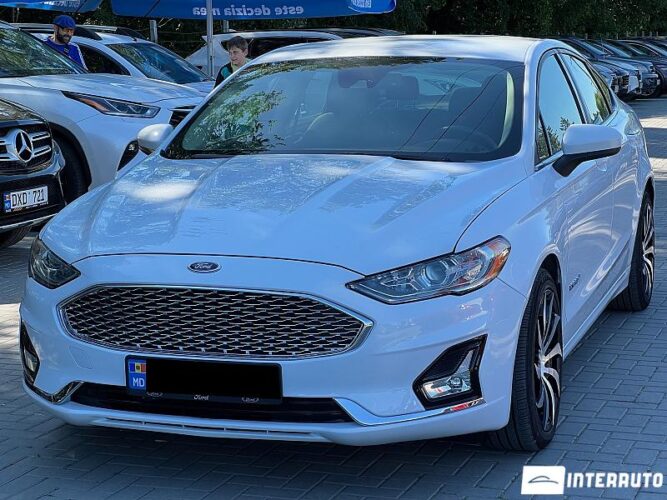 Ford Fusion 2019 doar la InterAuto