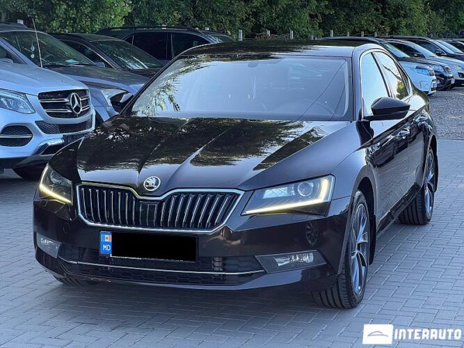 Skoda Superb 2017 doar la InterAuto
