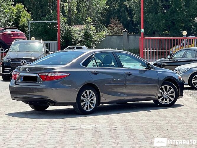 toyota Camry 2016