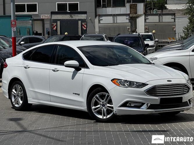 Ford Fusion 2018 doar la InterAuto
