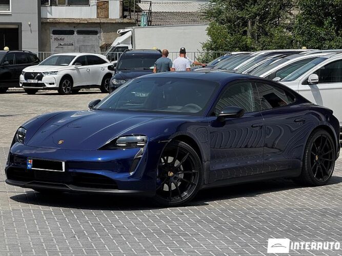Porsche Taycan 2021 doar la InterAuto