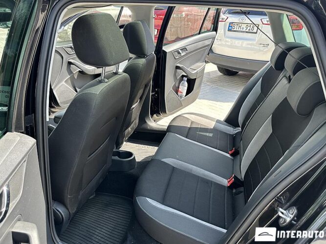 Skoda Rapid 43 skoda Rapid 2016