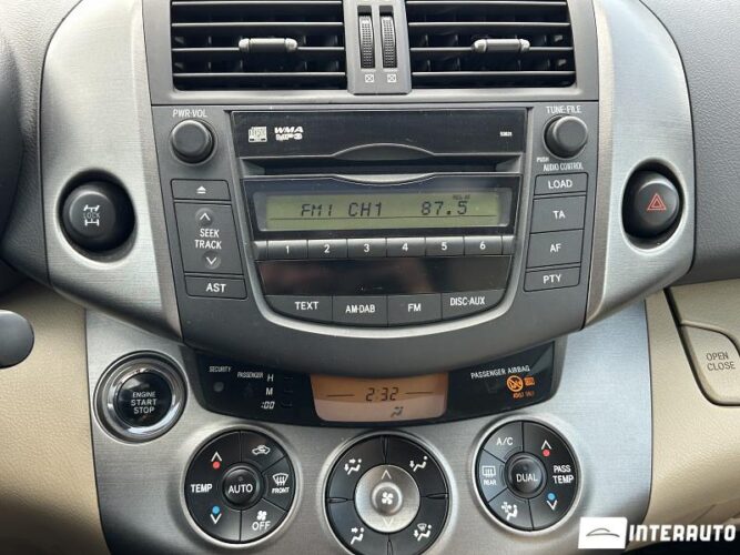 Toyota Rav-4 43 toyota Rav-4 2009