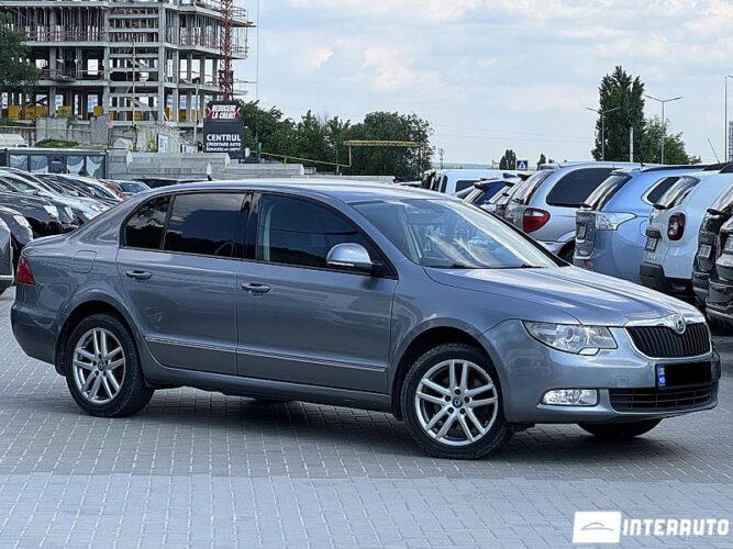 Skoda Superb 2010 doar la InterAuto