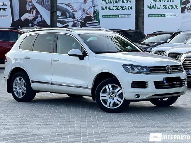Volkswagen Touareg 2010 doar la InterAuto