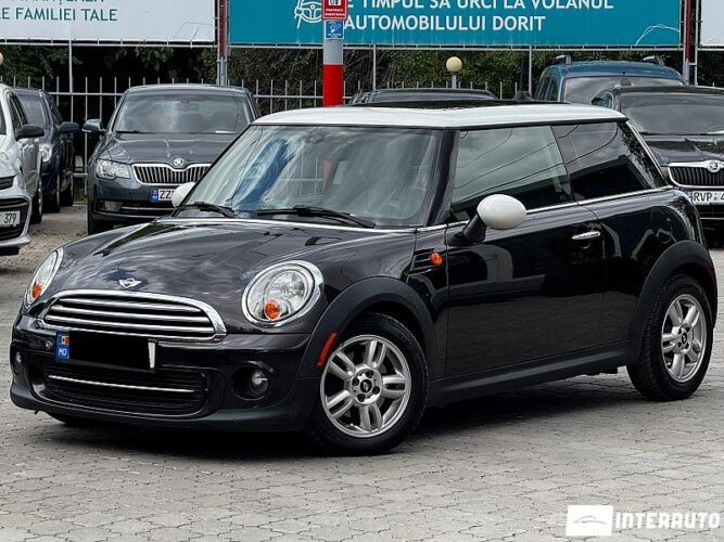 Mini Cooper 2013 doar la InterAuto