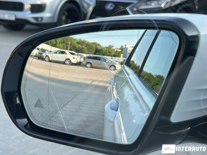 Mercedes E 220 37 mercedes E 220 2022