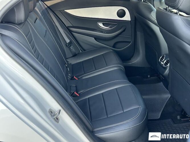 Mercedes E 220 52 mercedes E 220 2022