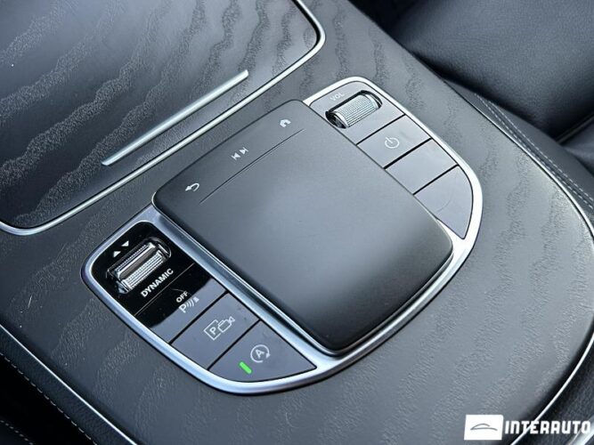 Mercedes E 220 47 mercedes E 220 2022