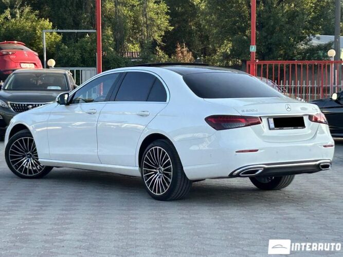 Mercedes E 220 34 mercedes E 220 2022