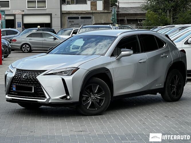 Lexus UX 250h 2021 doar la InterAuto