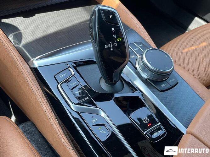 BMW 530e 49 bmw 530e 2021