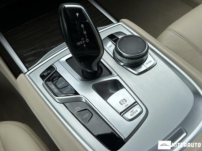 BMW 730 44 bmw 730 2017