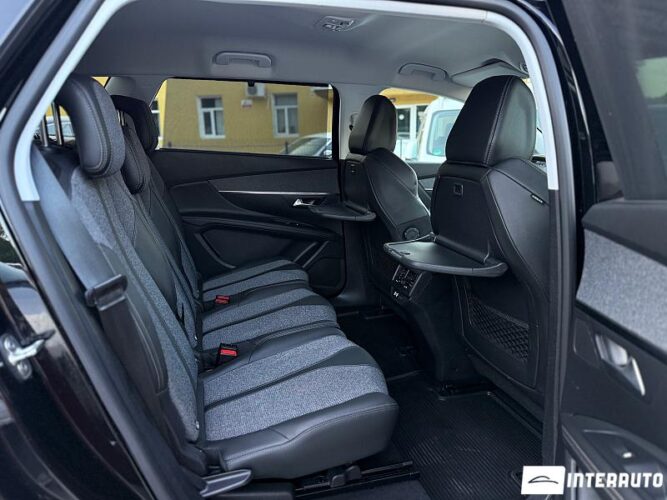 Peugeot 5008 45 peugeot 5008 2020