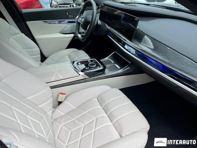 BMW i7 XDrive60 36 bmw i7 XDrive60 2024