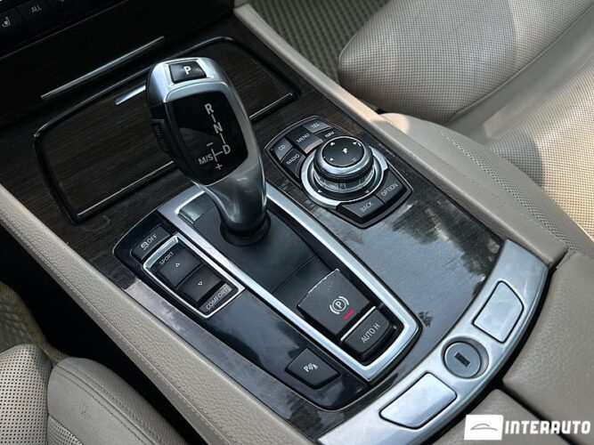 bmw 740 2011