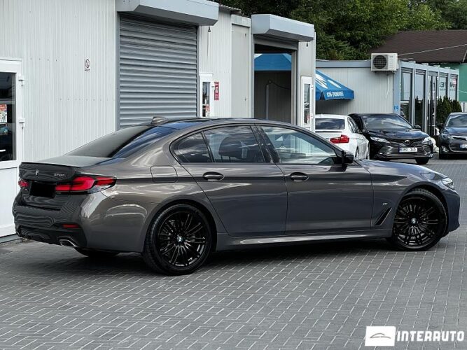 BMW 520 33 bmw 520 2020