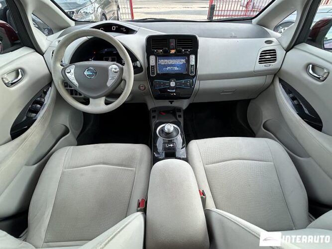 nissan Leaf 2011