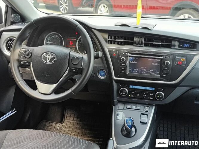 toyota Auris 2013