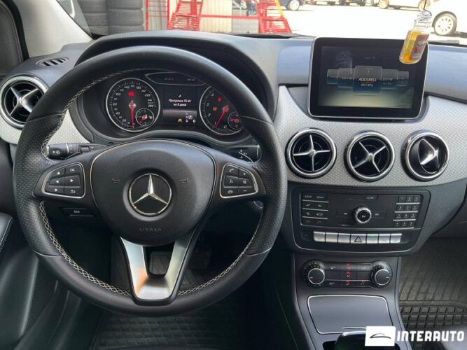 mercedes B 180 2016