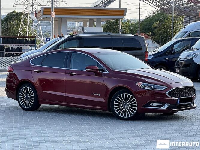 Ford Fusion 2017 doar la InterAuto
