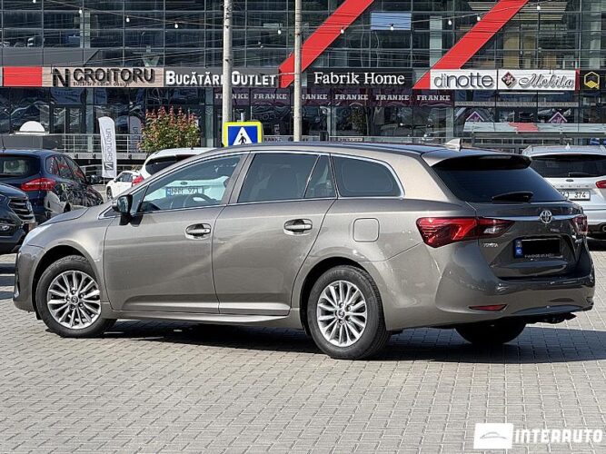 toyota Avensis 2016