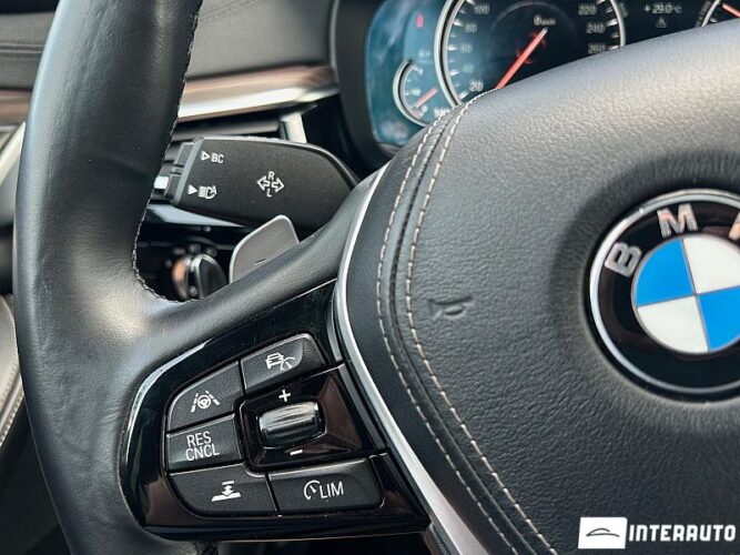 BMW 520 44 bmw 520 2017