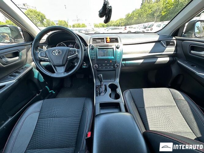 toyota Camry 2015