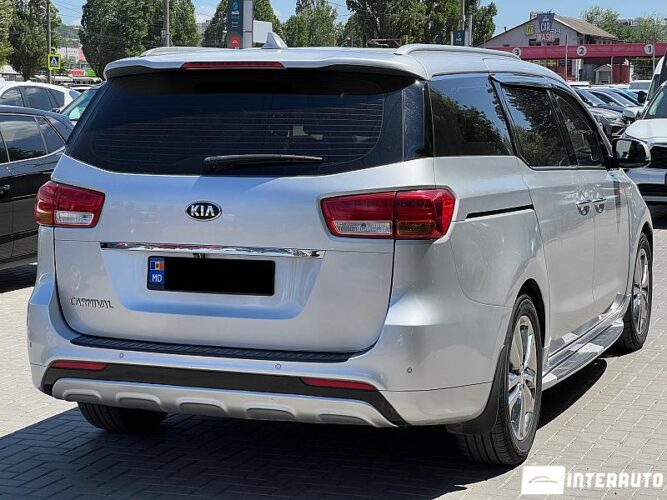 kia Carnival 2016