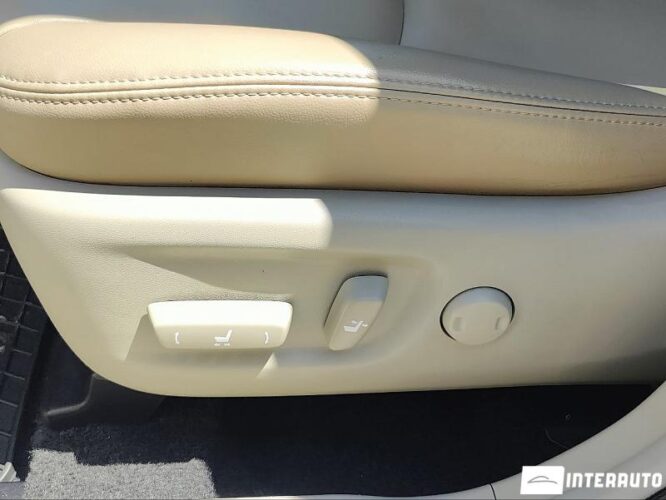 toyota Prius Plus / V 2014