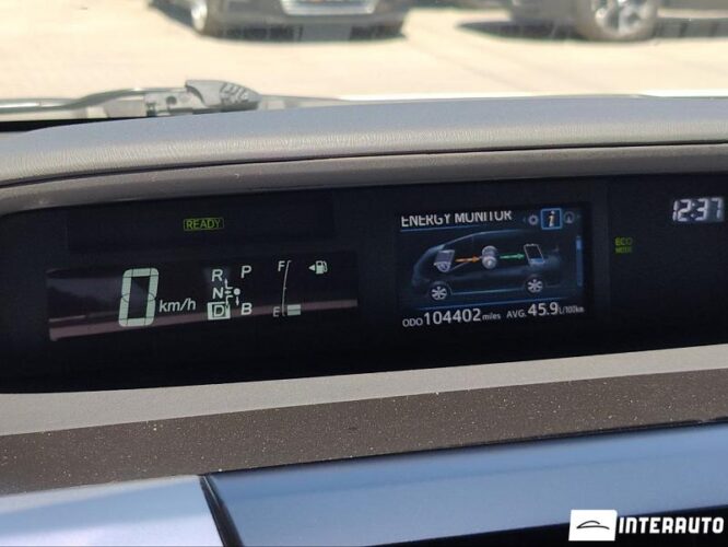 toyota Prius Plus / V 2014