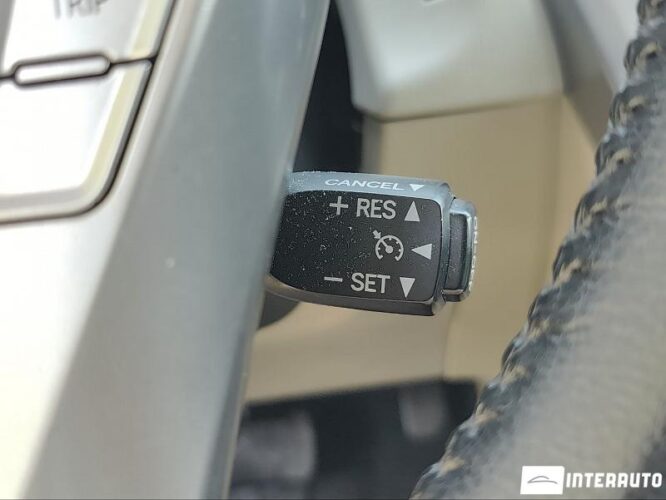 toyota Prius Plus / V 2014