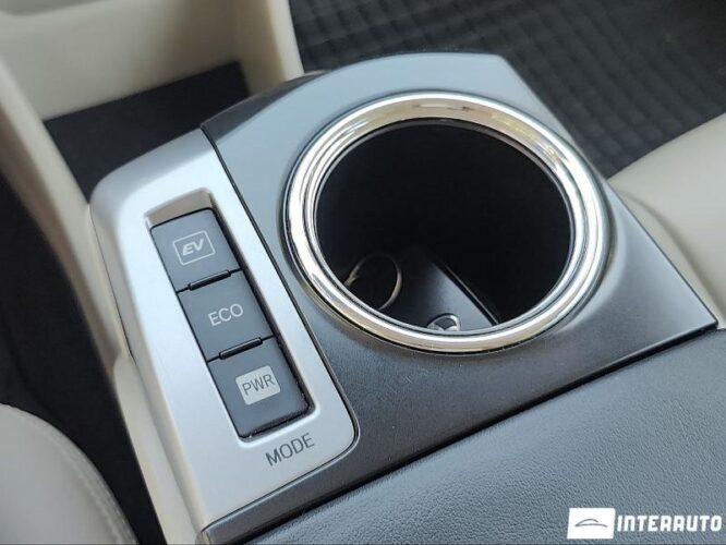 toyota Prius Plus / V 2014