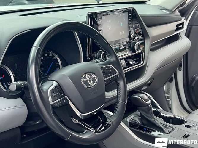 toyota Highlander 2021