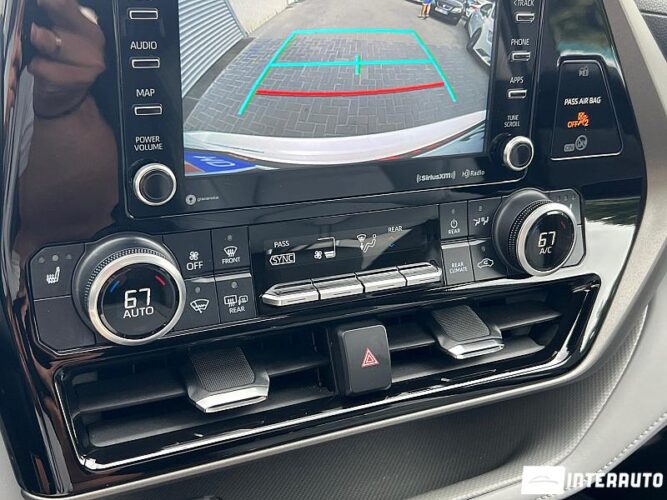 toyota Highlander 2021