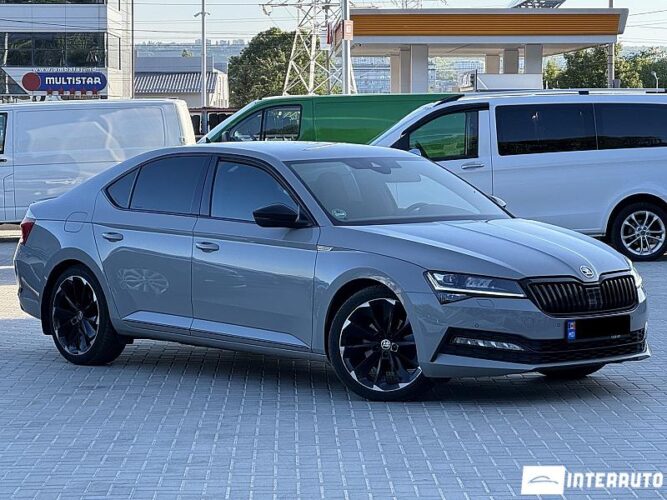 Skoda Superb 2020 doar la InterAuto