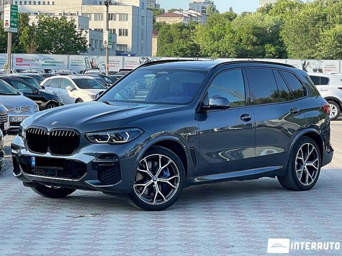 BMW X5 4.5e 2022 doar la InterAuto