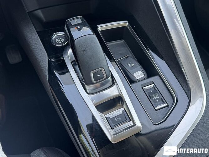 Peugeot 3008 40 peugeot 3008 2022