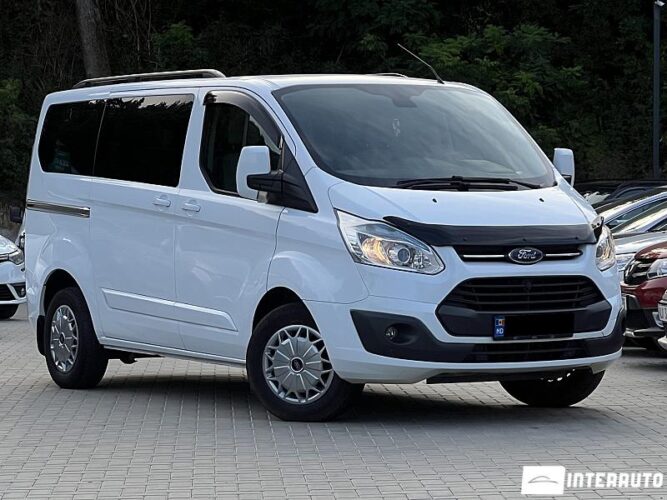 Ford Transit 2015 doar la InterAuto