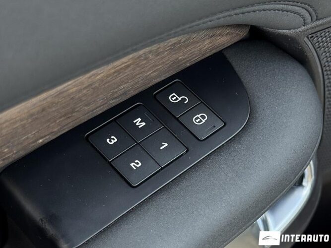 land rover Discovery 2017