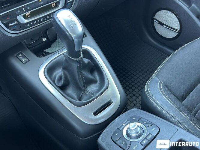 renault Grand Scenic 2015