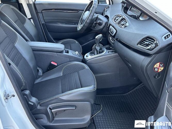 renault Grand Scenic 2015