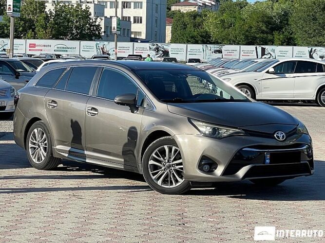 toyota Avensis 2017