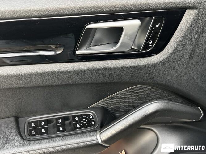 Porsche Cayenne 46 porsche Cayenne 2018